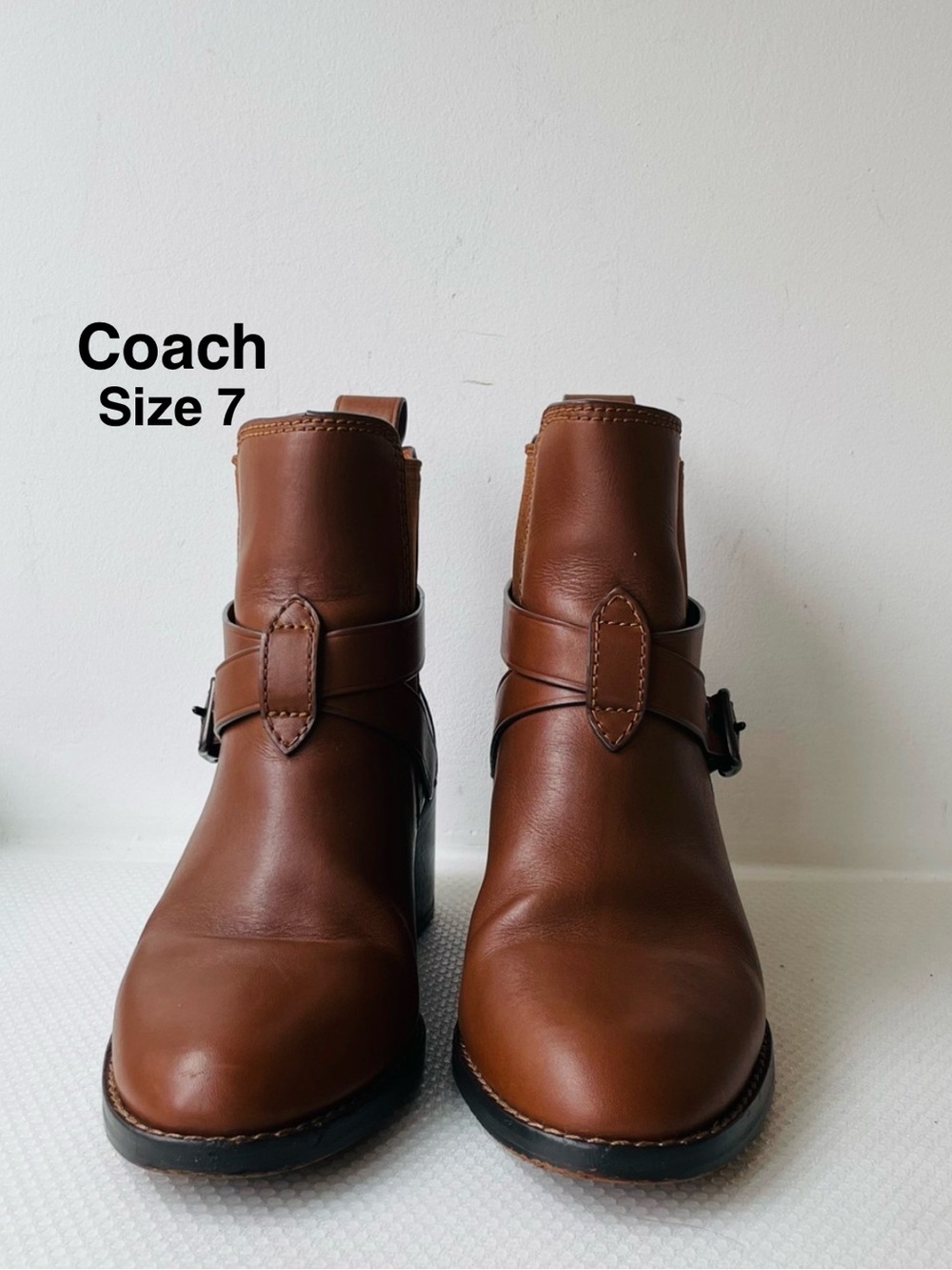 Coach Buckle Chelsea Boots model FG1002 dark saddle brown leather size 7 ⭐️⭐️⭐️